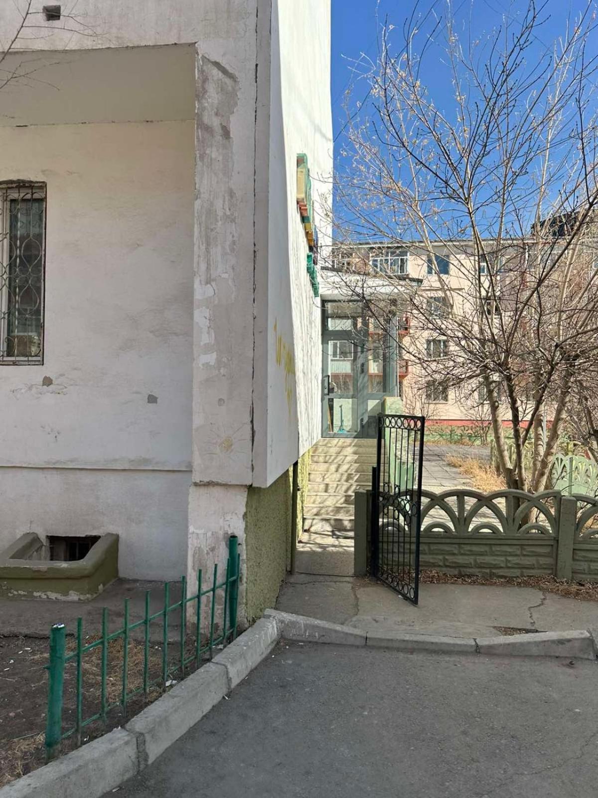 Mickey Hostel Ulaanbaatar Bagian luar foto